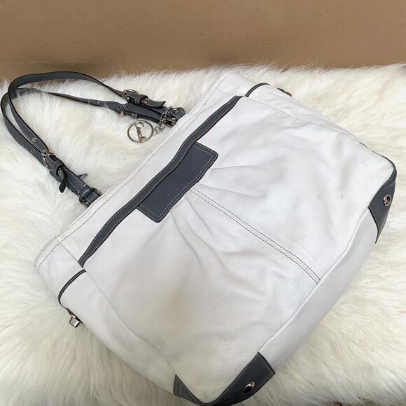 COACH SOHO Large White Pleated Leather Gallery Tote Gray Trim F14673 - Picture 1 of 14